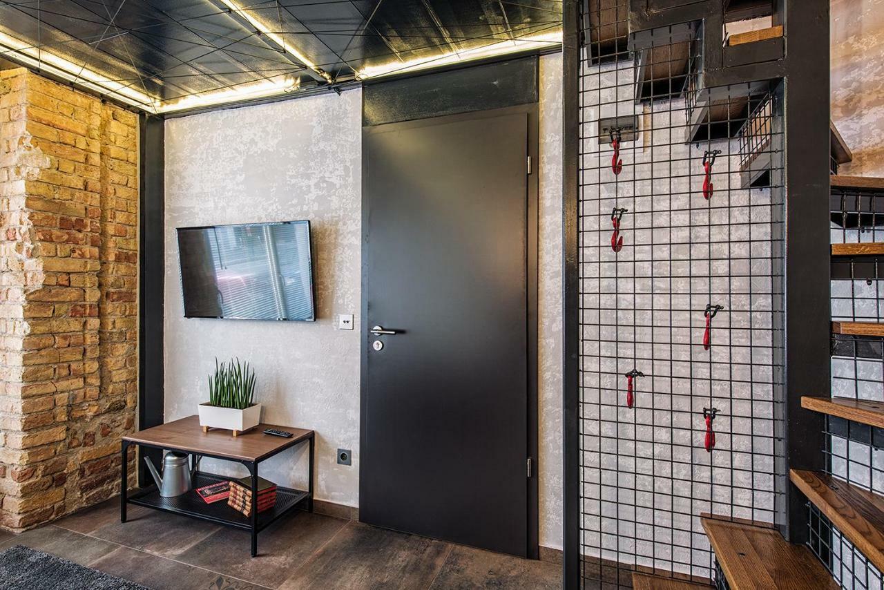 Imagine Loft Apartment *
